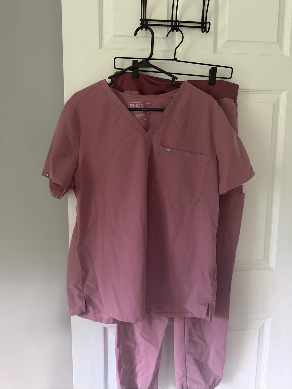 Figs Mauve V-Neck Scrub Top - Dusty Rose Tone